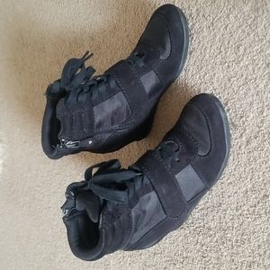 Simply Vera black booties